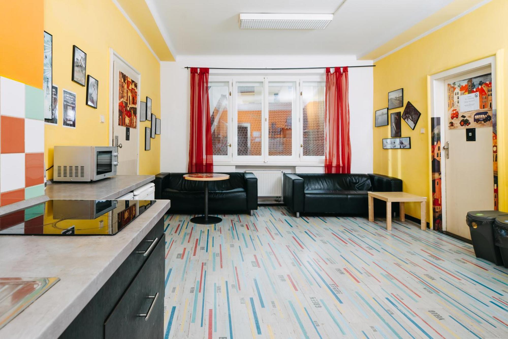Benedikt Center Хостел
